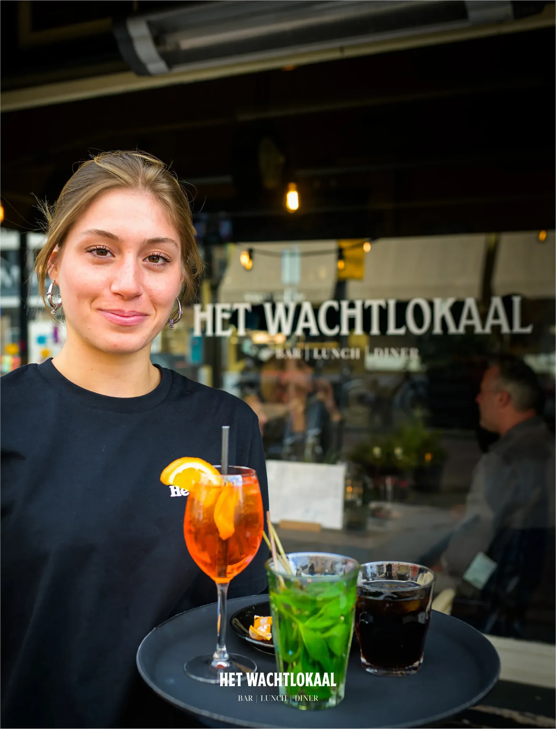 Bediening op het terras